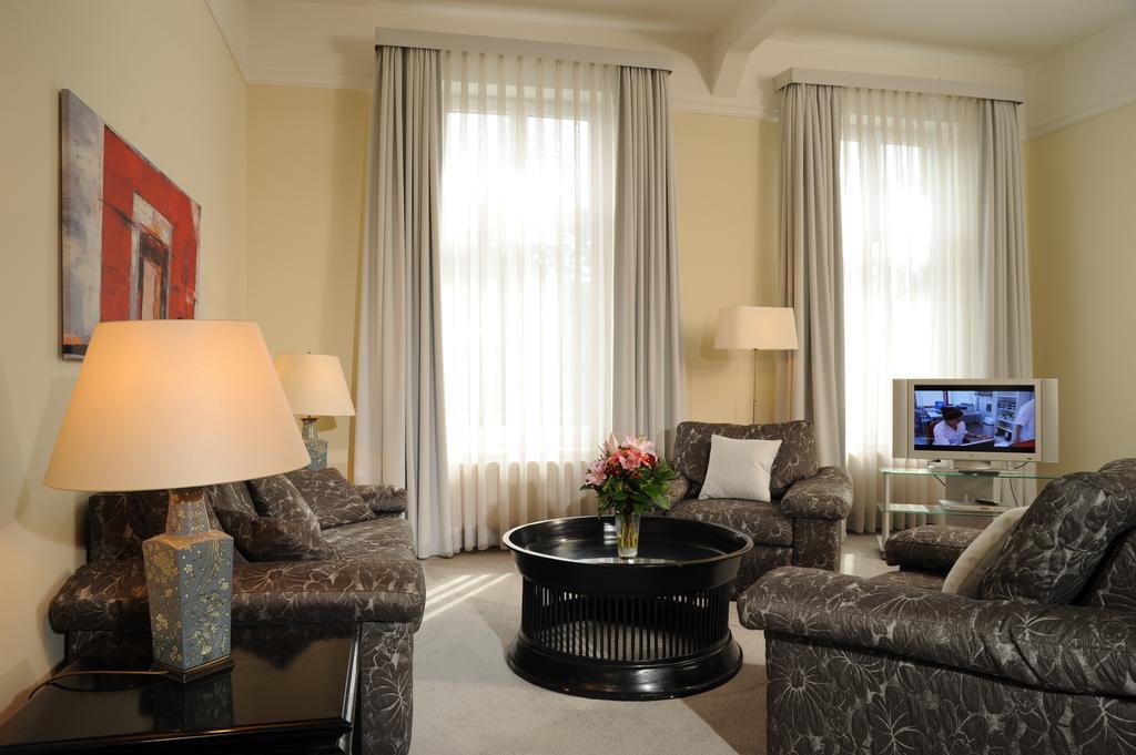 Villa Viktoria ดุสเซลดอร์ฟ ภายนอก รูปภาพ