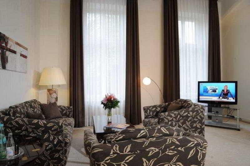Villa Viktoria ดุสเซลดอร์ฟ ภายนอก รูปภาพ